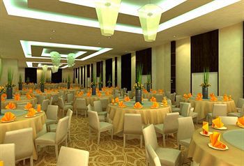 The Oriental Leyte Hotel Palo Екстериор снимка